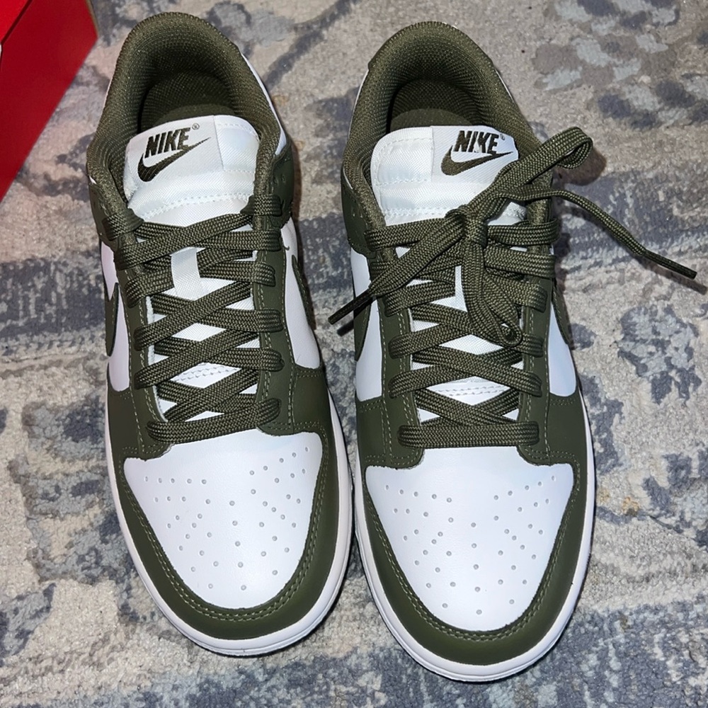 Nike Dunk Low Women. Size 7. Never Worn. Brand New in Box.